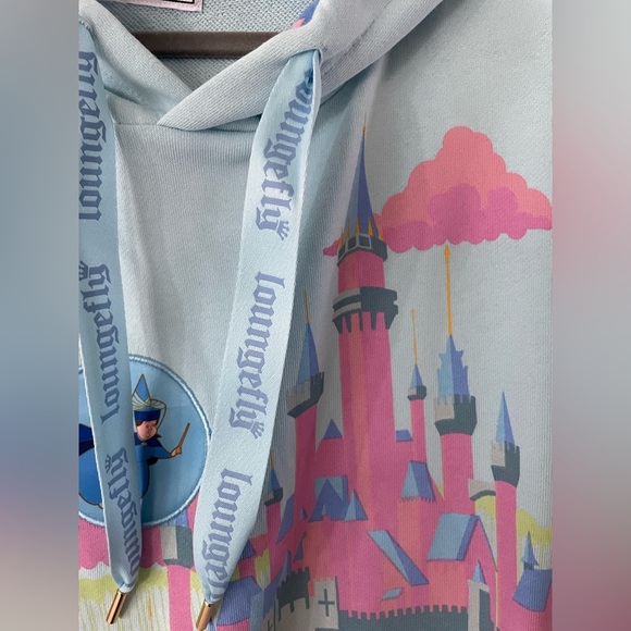NWT Loungefly Disney Sleeping Beauty Castle Unisex Hoodie Size L - Picture 9 of 9